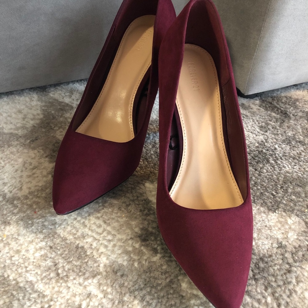 Forever 21 Pumps - LIKE NEW